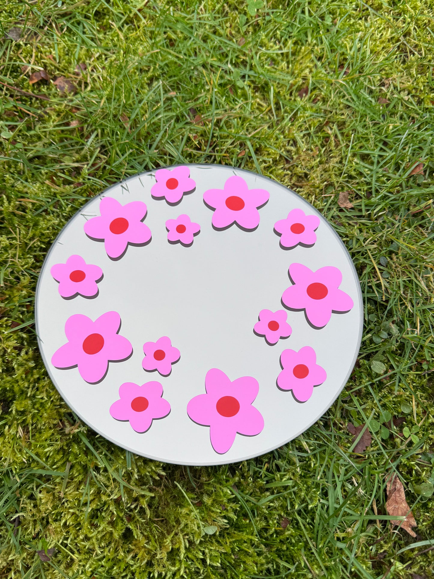 Spiegel mit Blumen