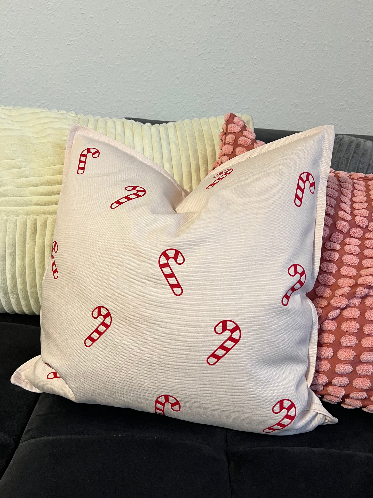 Kissen mit Zuckerstangen