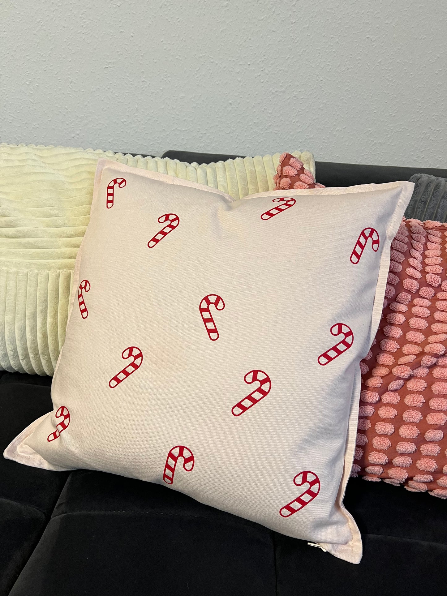 Kissen mit Zuckerstangen